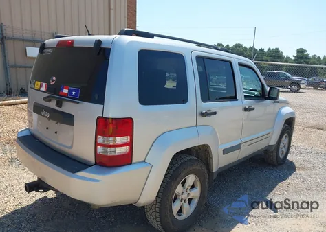 2009 Jeep Liberty Sport z USA, uszkodzony, nr VIN 1J8GN28K49W536468